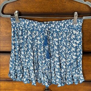 Vici mini blue floral skirt